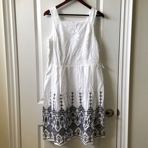 BNWT Ivanka Trump White summer Sun dress